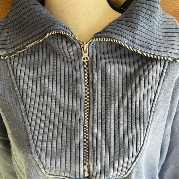Aerie Oversized Sweatshirt, Size M, Blue Washed, Front Zipper, Ribbing Accents - Picture 3 of 9